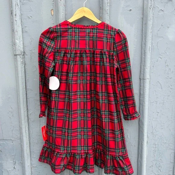 Plaid Family Pyjamas Set, kids 10/12 & 14/16 and Women’s M - Picture 5 of 16